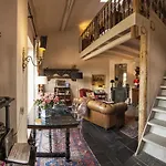 Mulberry Cottage