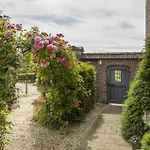 Mulberry Cottage